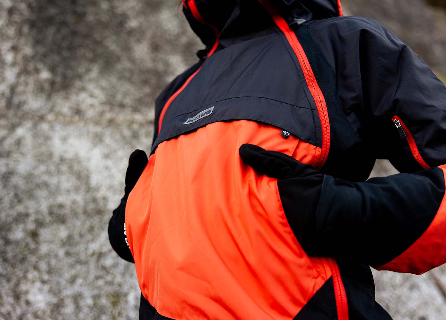 Womens Velez Evo Feature3