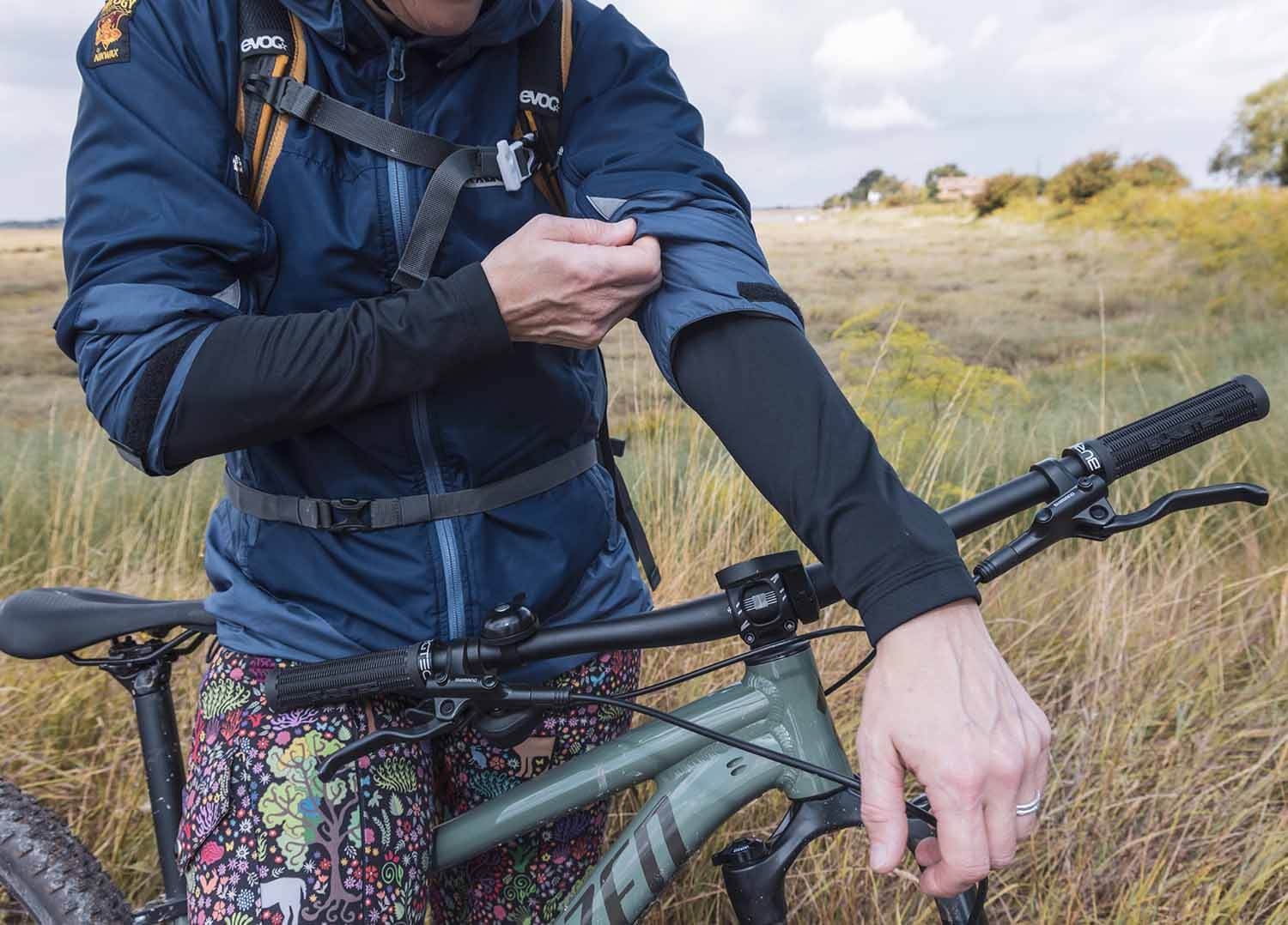 Womens Velez Feature6